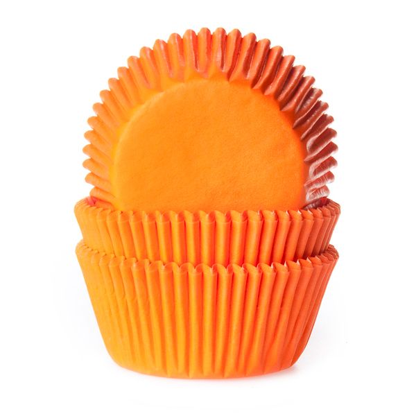 Förpackning med muffinsformar i orange färg