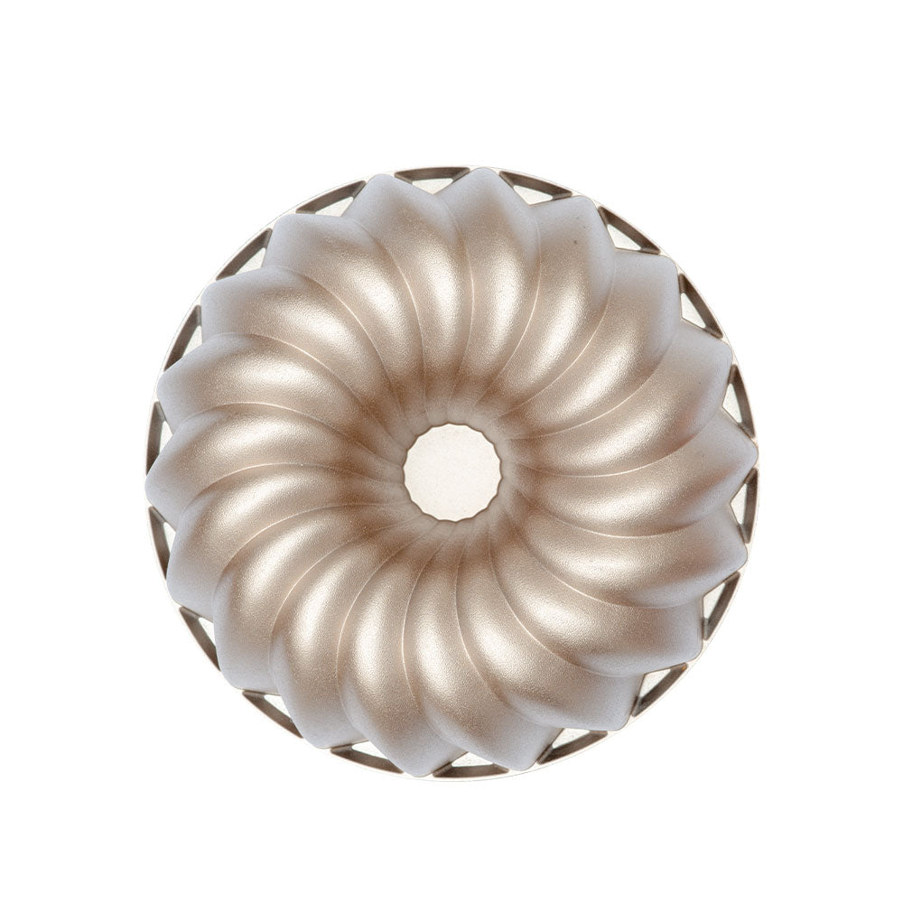 Sockerkaksform Carol 24 cm champagnefärgad non-stick aluminium ovanifrån