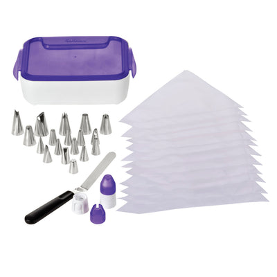 Tyllset Deluxe 46 delar Wilton. Komplett kit med rund-, stjärn-, kronblad- och lövtyllar samt tillbehör för tårtor och cupcakes