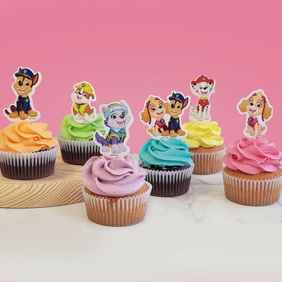 Cupcakes med paw patrol cake toppers