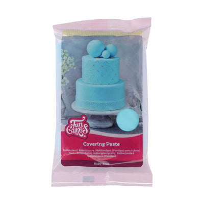 Sockerpasta i ljusblått speciellt framtagen för att täcka tårtor