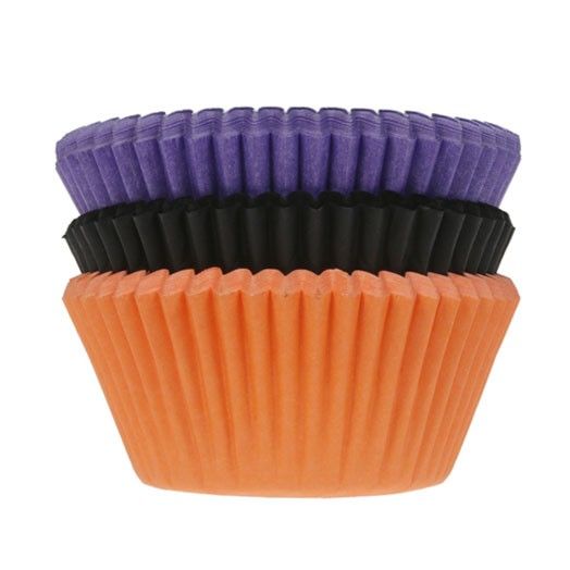 Muffinsformar i 3 olika halloweenfärger - lila, svart och orange