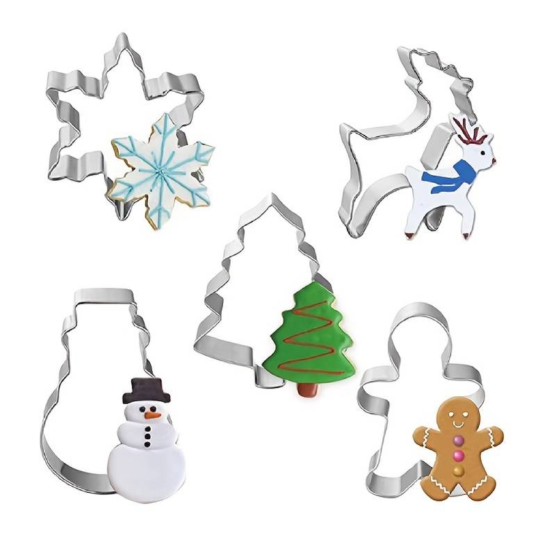 5-pack pepparkaksformar med motiv så som snöflinga, ren, julgran, snögubbe och pepparkaksgubbe