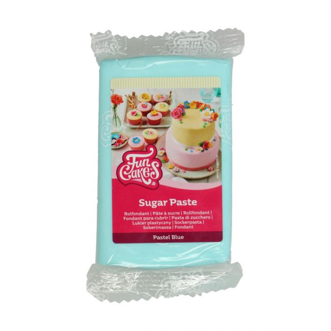 Ljusblå sockerpasta från FunCakes, 250 g – perfekt för dop, babyshower och födelsedagstårtor